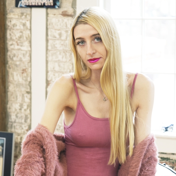 Meet your Posher, Karisa - Picture 1 of 12